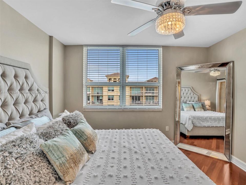 Recently Sold: $1,299,000 (2 beds, 2 baths, 1816 Square Feet)