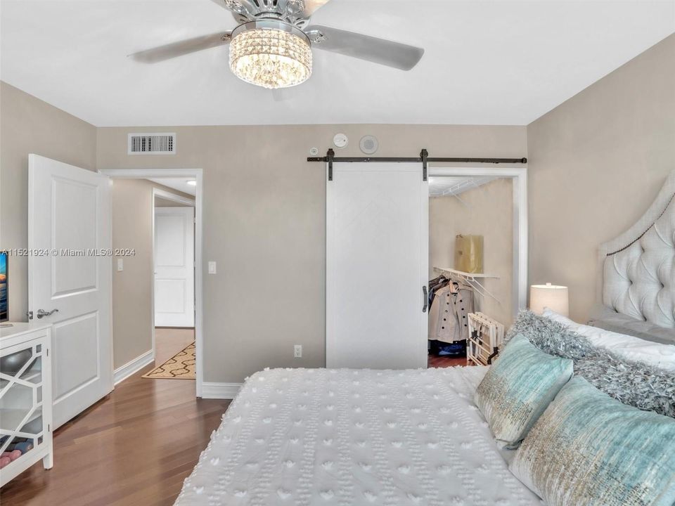 Recently Sold: $1,299,000 (2 beds, 2 baths, 1816 Square Feet)