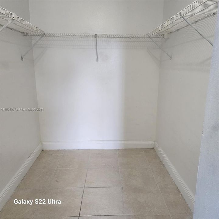 Recently Rented: $1,900 (2 beds, 2 baths, 980 Square Feet)