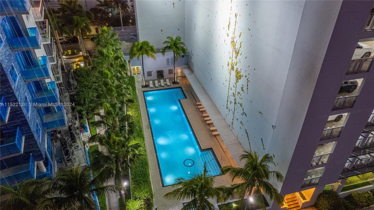 En Venta: $3,200,000 (4 camas, 4 baños, 2752 Pies cuadrados)