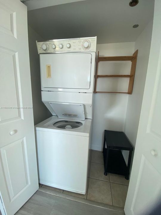 Recently Rented: $3,150 (2 beds, 2 baths, 1113 Square Feet)