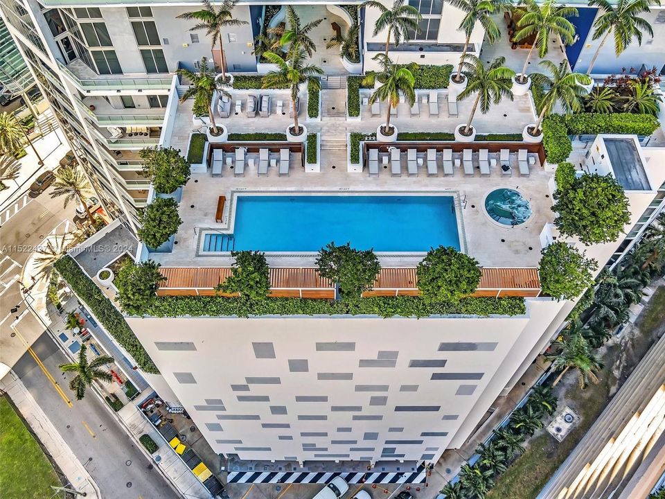 Недавно арендовано: $5,400 (2 спален, 2 ванн, 969 Квадратных фут)