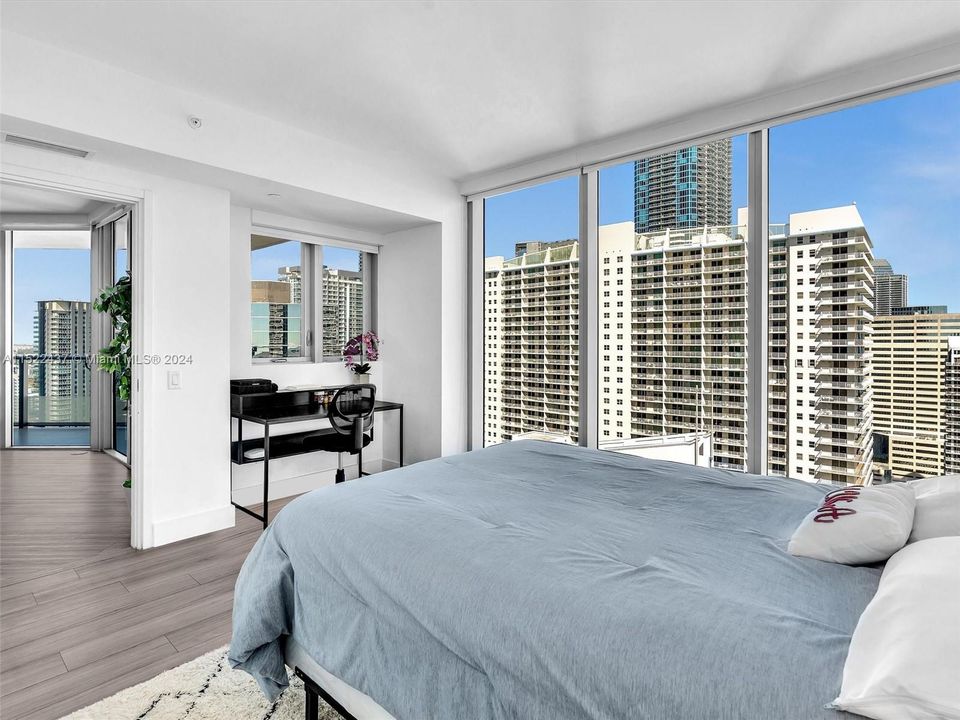 Недавно арендовано: $5,400 (2 спален, 2 ванн, 969 Квадратных фут)