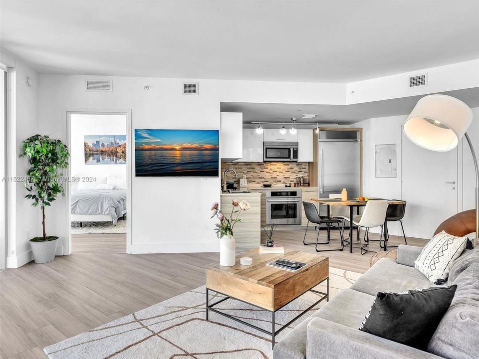 Недавно арендовано: $5,400 (2 спален, 2 ванн, 969 Квадратных фут)