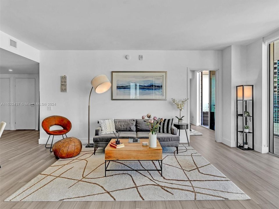 Недавно арендовано: $5,400 (2 спален, 2 ванн, 969 Квадратных фут)