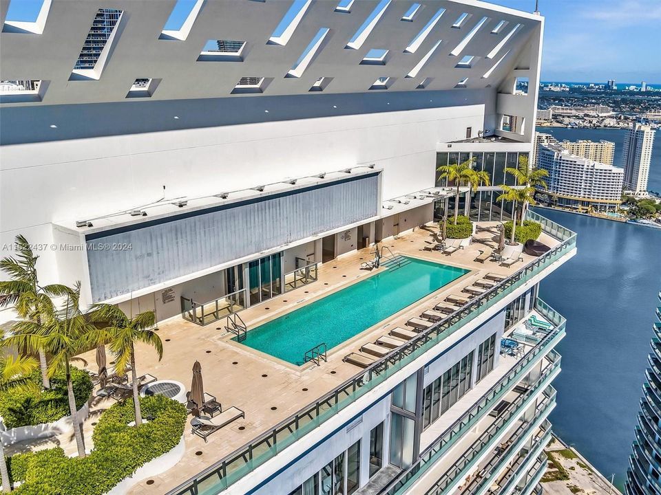 Недавно арендовано: $5,400 (2 спален, 2 ванн, 969 Квадратных фут)