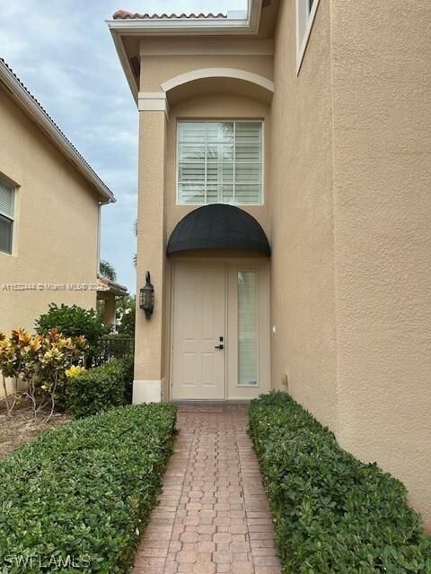 For Rent: $3,650 (4 beds, 2 baths, 2675 Square Feet)