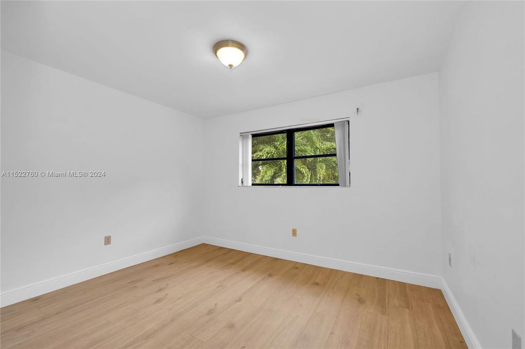 Recently Rented: $5,995 (3 beds, 3 baths, 2071 Square Feet)