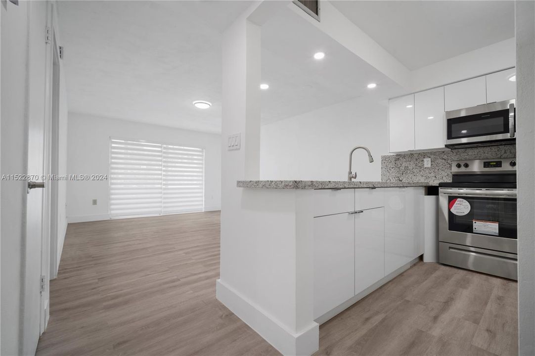 Recently Rented: $1,950 (1 beds, 1 baths, 850 Square Feet)