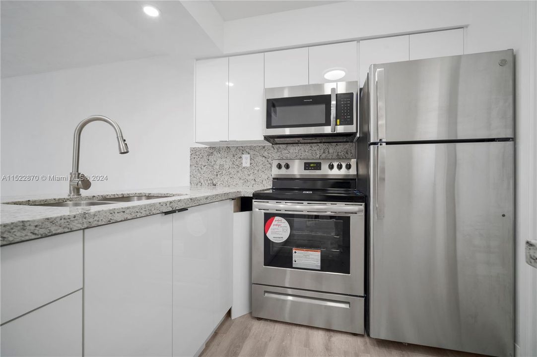 Recently Rented: $1,950 (1 beds, 1 baths, 850 Square Feet)