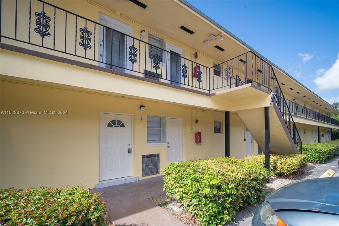 Recently Rented: $1,950 (1 beds, 1 baths, 850 Square Feet)