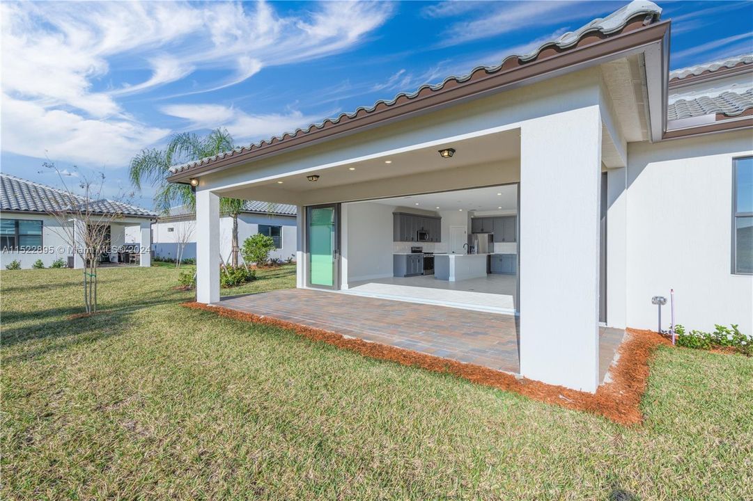 Recientemente alquilado: $3,500 (5 camas, 4 baños, 2894 Pies cuadrados)