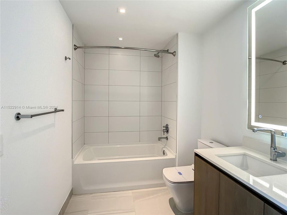 Недавно арендовано: $4,005 (2 спален, 2 ванн, 1129 Квадратных фут)