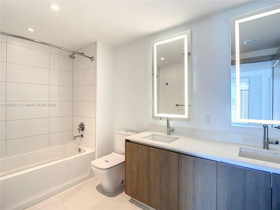 Недавно арендовано: $4,005 (2 спален, 2 ванн, 1129 Квадратных фут)