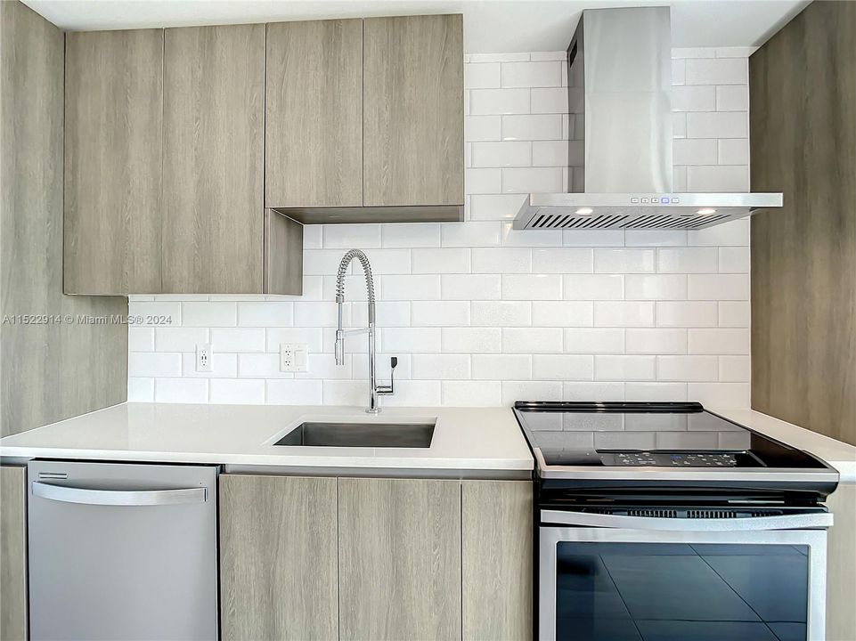 Недавно арендовано: $4,005 (2 спален, 2 ванн, 1129 Квадратных фут)