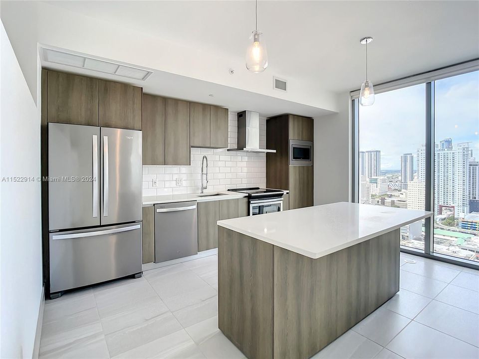 Недавно арендовано: $4,005 (2 спален, 2 ванн, 1129 Квадратных фут)