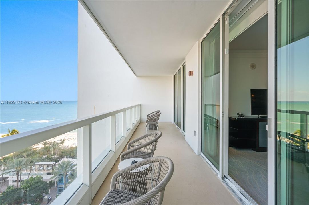 For Sale: $1,749,000 (1 beds, 1 baths, 958 Square Feet)