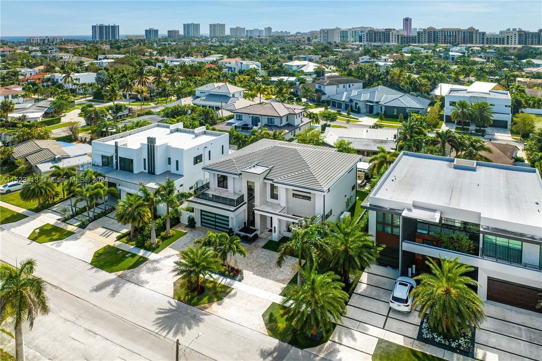 Recently Sold: $5,925,000 (5 beds, 6 baths, 4900 Square Feet)