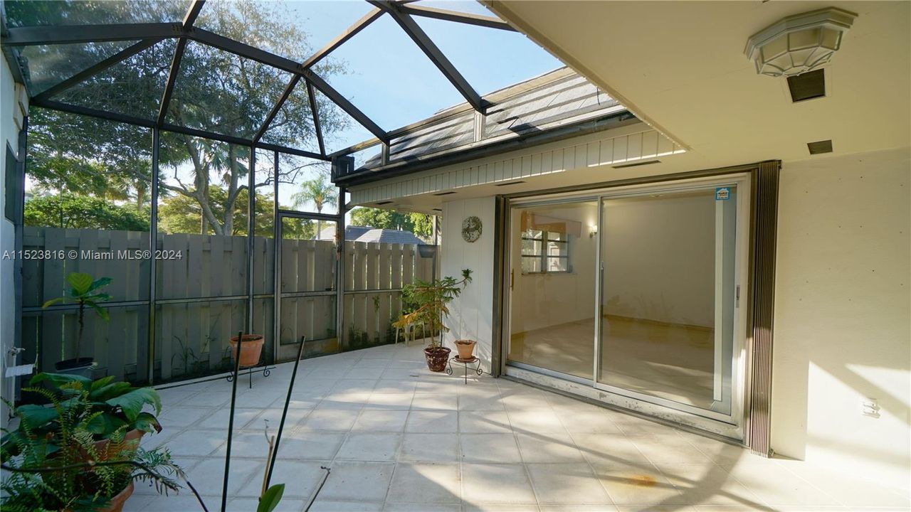 Recently Rented: $3,500 (3 beds, 2 baths, 1514 Square Feet)