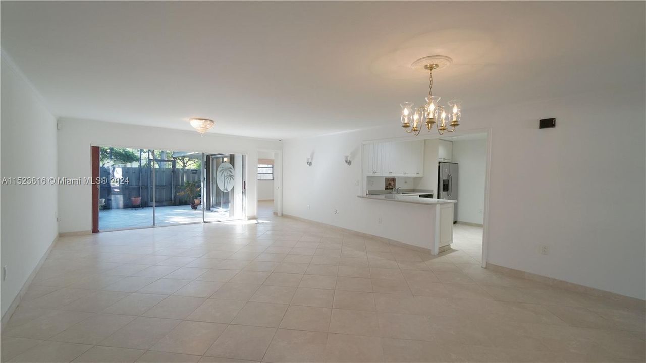 Recently Rented: $3,500 (3 beds, 2 baths, 1514 Square Feet)