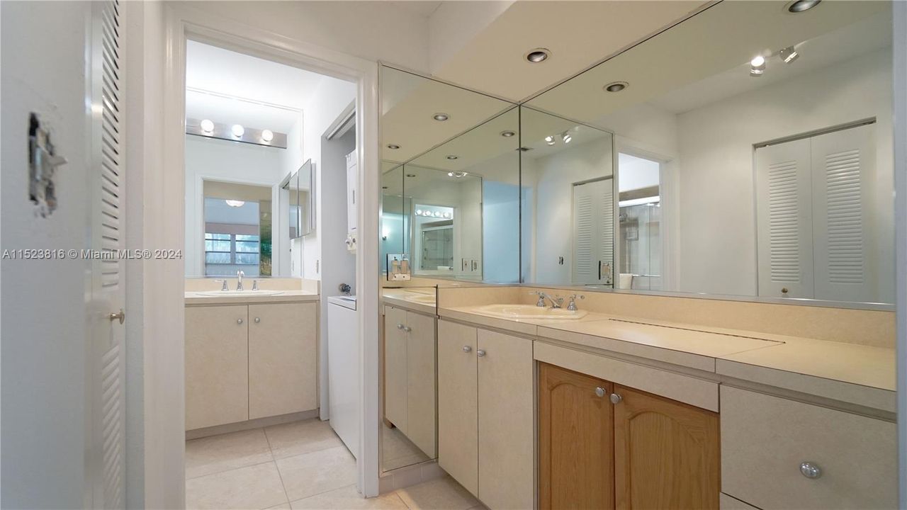 Recently Rented: $3,500 (3 beds, 2 baths, 1514 Square Feet)