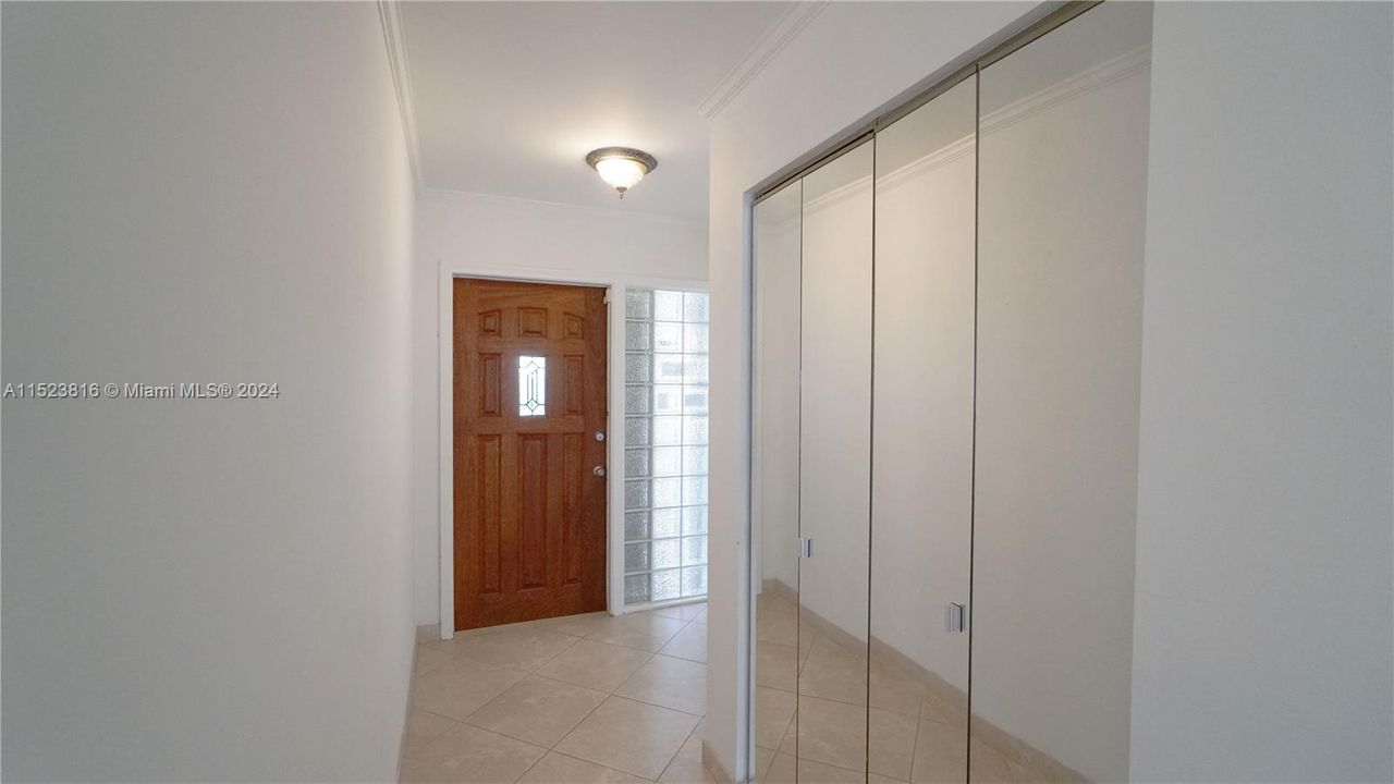 Recently Rented: $3,500 (3 beds, 2 baths, 1514 Square Feet)