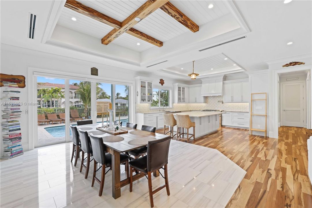 Recently Sold: $3,650,000 (3 beds, 4 baths, 2894 Square Feet)