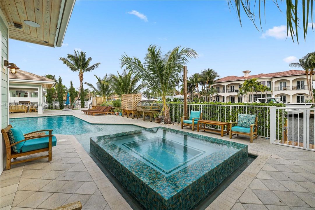 Recently Sold: $3,650,000 (3 beds, 4 baths, 2894 Square Feet)