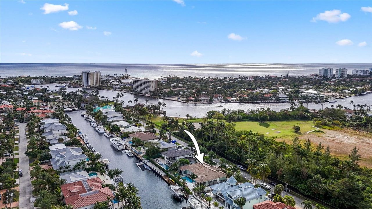 Recently Sold: $3,650,000 (3 beds, 4 baths, 2894 Square Feet)