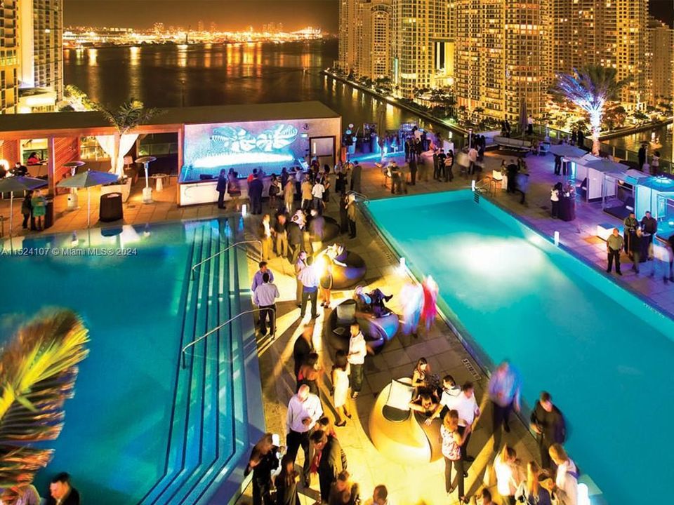 Recently Rented: $5,900 (2 beds, 2 baths, 1237 Square Feet)