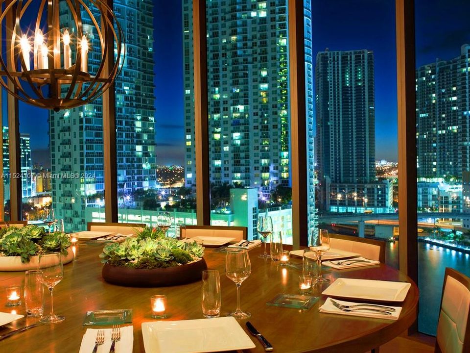 Recently Rented: $5,900 (2 beds, 2 baths, 1237 Square Feet)