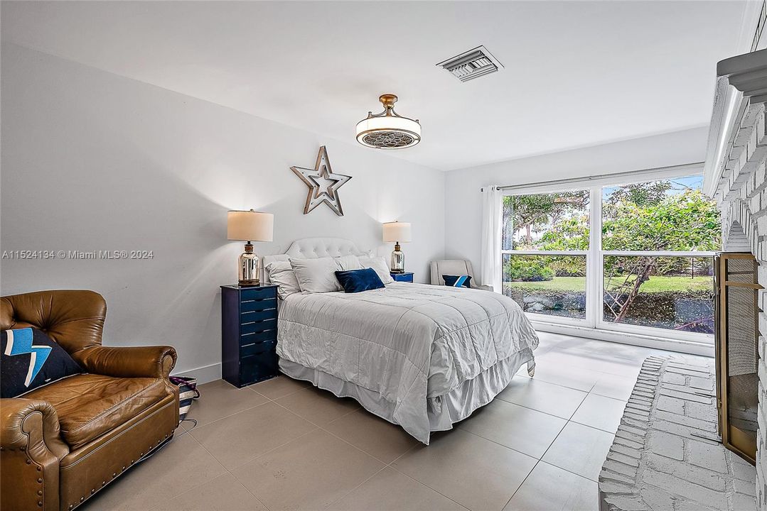 Recently Sold: $1,895,000 (3 beds, 4 baths, 2801 Square Feet)