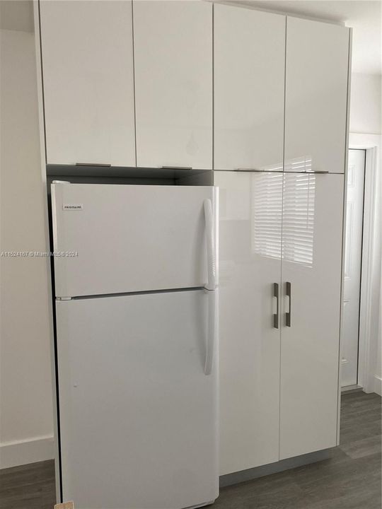 最近租的: $2,200 (1 贝兹, 1 浴室, 600 平方英尺)