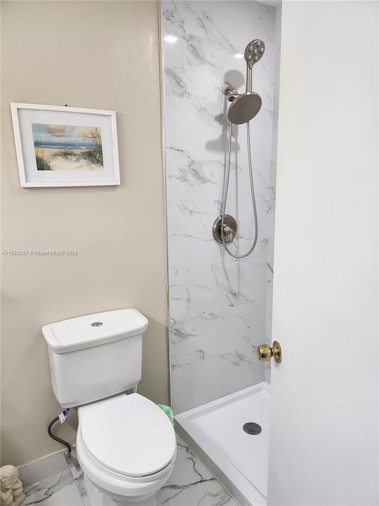 Recently Sold: $325,000 (2 beds, 2 baths, 1045 Square Feet)