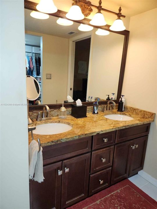 Double Sink vanity