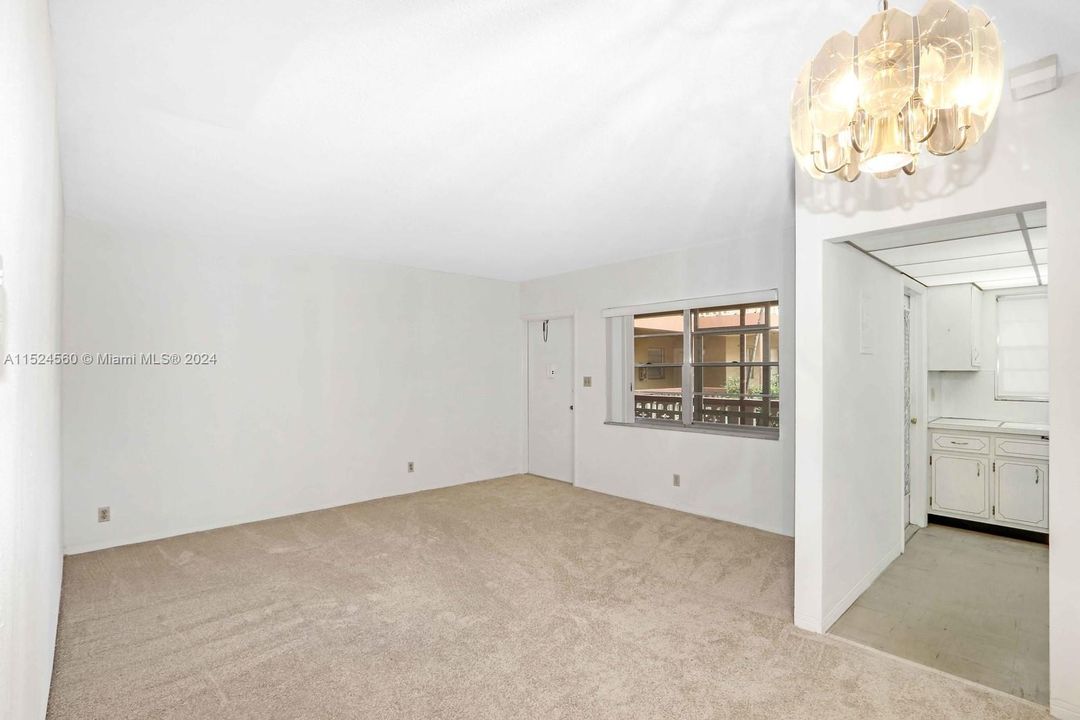 Recently Sold: $149,999 (1 beds, 1 baths, 650 Square Feet)