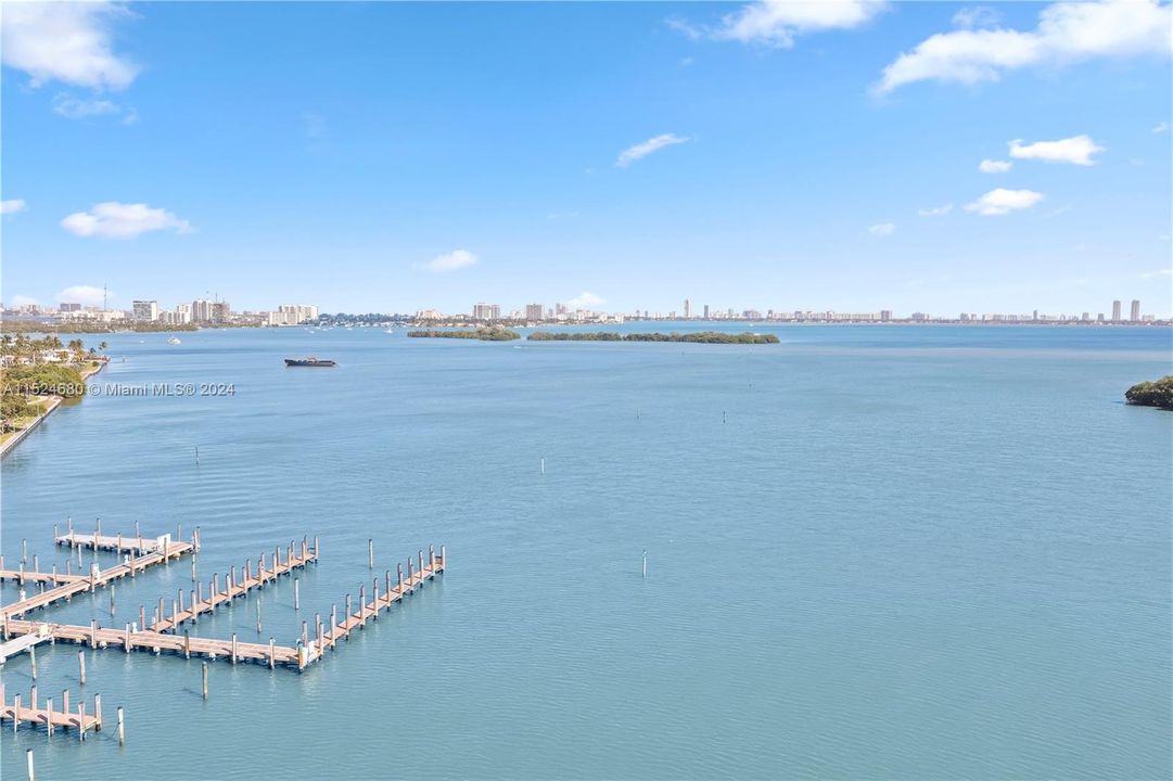 Recently Rented: $5,200 (2 beds, 2 baths, 2957 Square Feet)