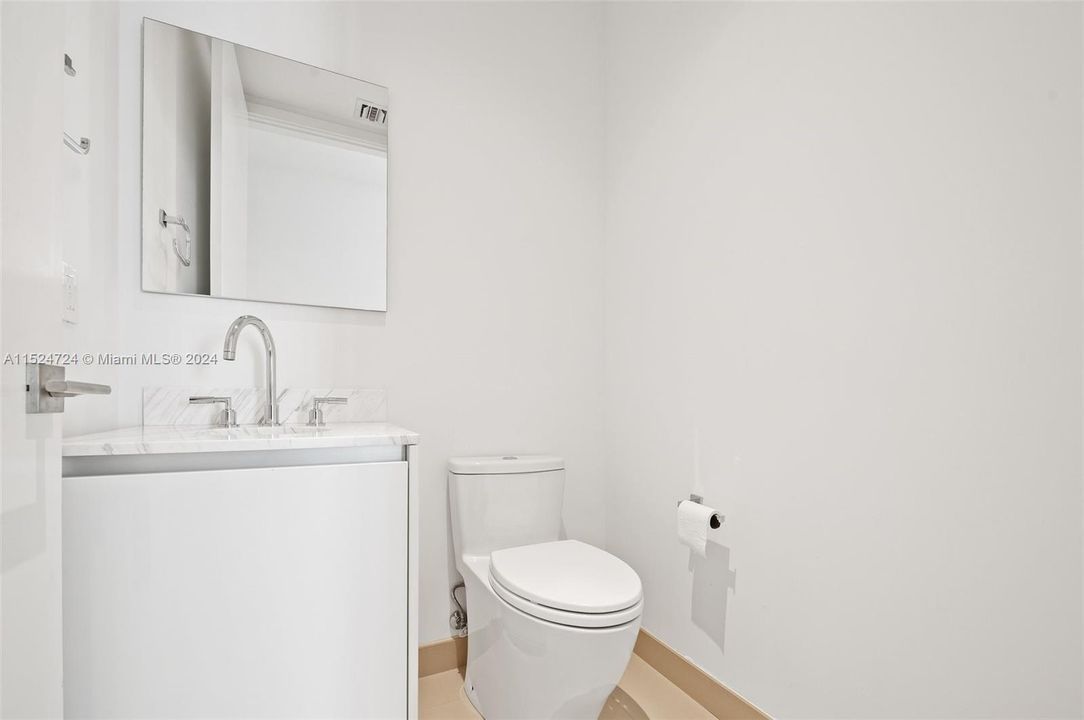 Recently Rented: $23,500 (3 beds, 3 baths, 2532 Square Feet)