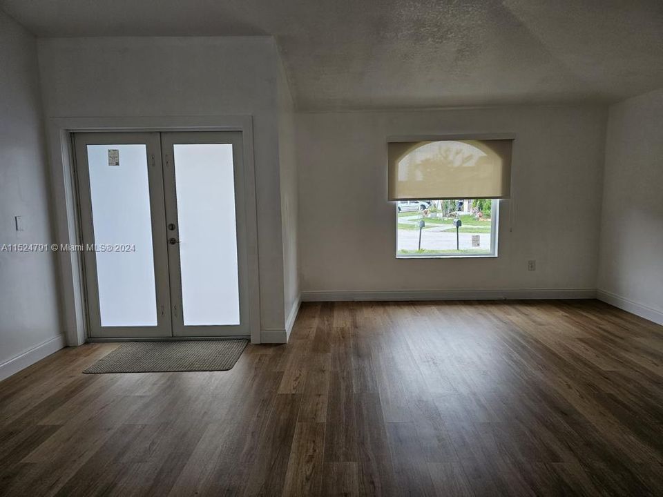 最近租的: $3,600 (3 贝兹, 2 浴室, 1539 平方英尺)