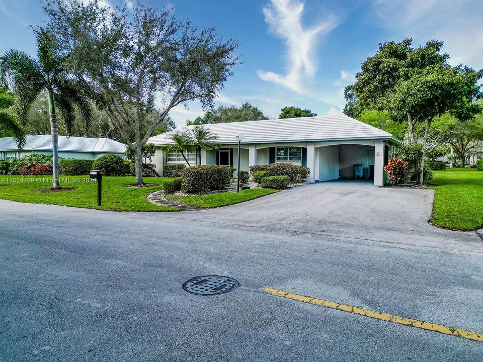 Recently Sold: $475,000 (3 beds, 3 baths, 2480 Square Feet)