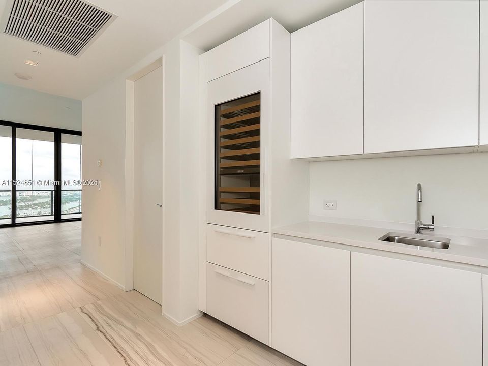 Recently Rented: $35,500 (4 beds, 5 baths, 4755 Square Feet)