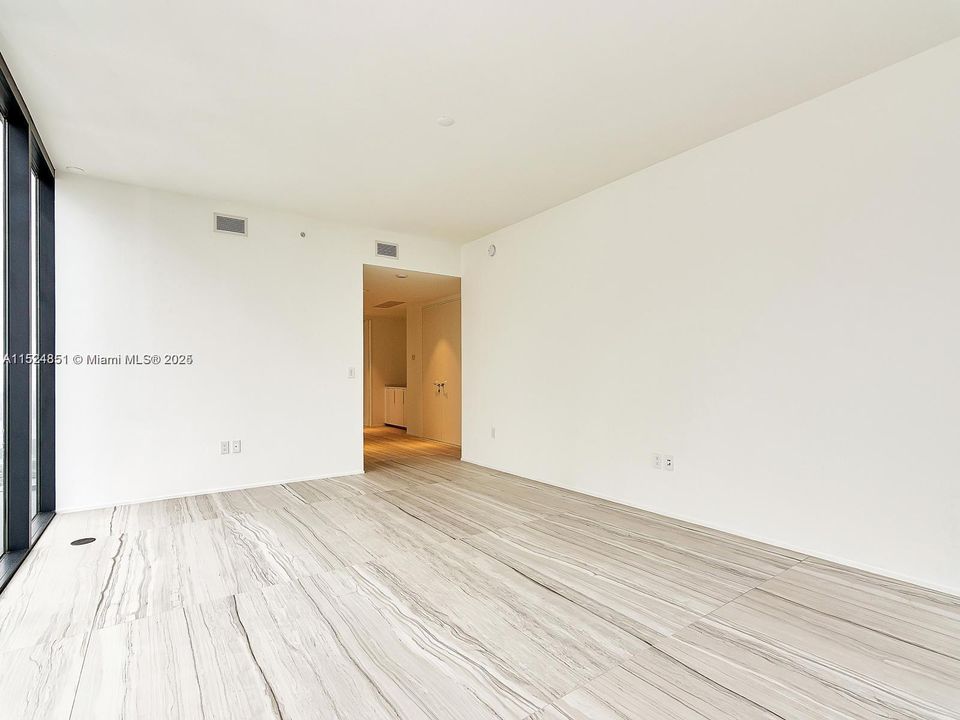 Recently Rented: $35,500 (4 beds, 5 baths, 4755 Square Feet)