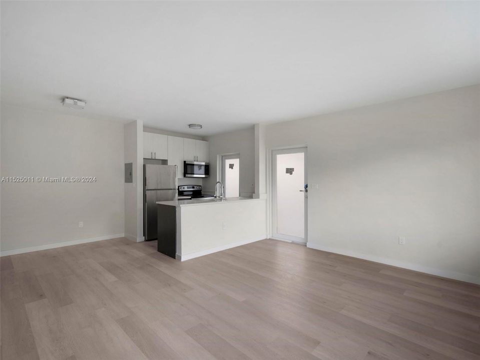 Recently Rented: $2,400 (1 beds, 1 baths, 8746 Square Feet)