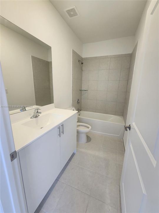 Недавно арендовано: $2,950 (3 спален, 3 ванн, 0 Квадратных фут)
