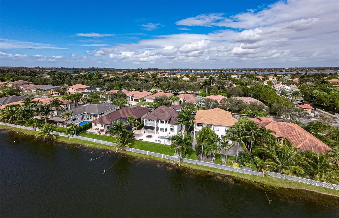 Recently Sold: $1,199,000 (4 beds, 3 baths, 2963 Square Feet)