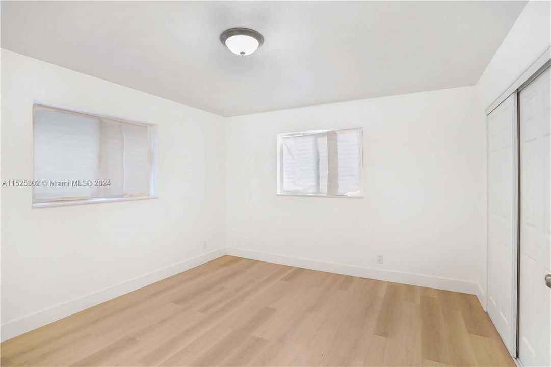 Vendido Recientemente: $439,900 (4 camas, 2 baños, 1516 Pies cuadrados)