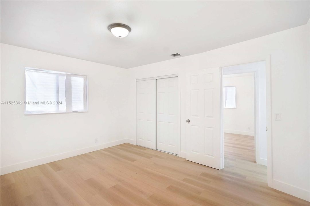 Vendido Recientemente: $439,900 (4 camas, 2 baños, 1516 Pies cuadrados)