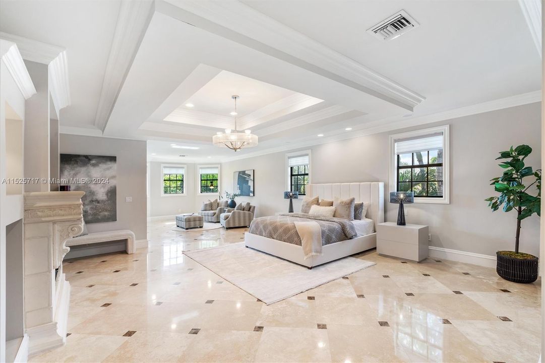 Recently Sold: $3,995,000 (6 beds, 6 baths, 6780 Square Feet)