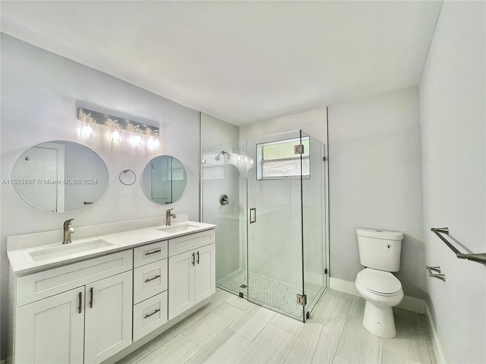 Recently Sold: $569,000 (4 beds, 2 baths, 1628 Square Feet)