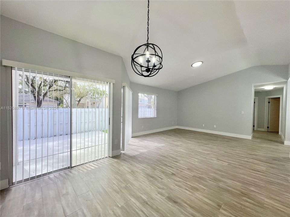 Recently Sold: $569,000 (4 beds, 2 baths, 1628 Square Feet)